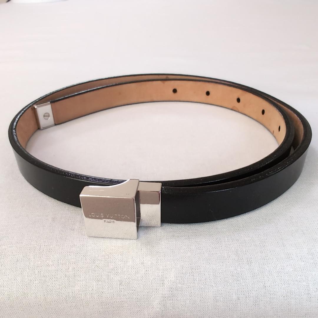 LOUIS VUITTON サンチュールキャレ 細身ベルト 65±5cm d43