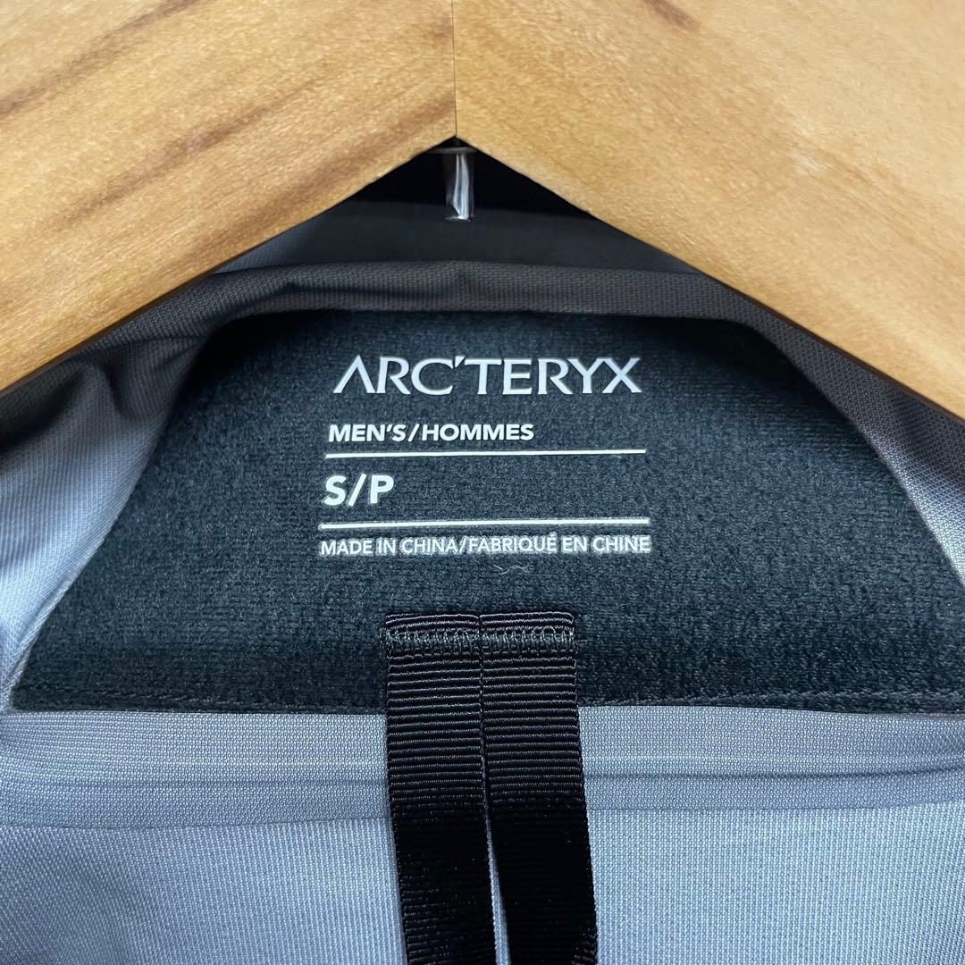 アークテリクス　ベータジャケット　ブラックサファイア　サファイアブラック