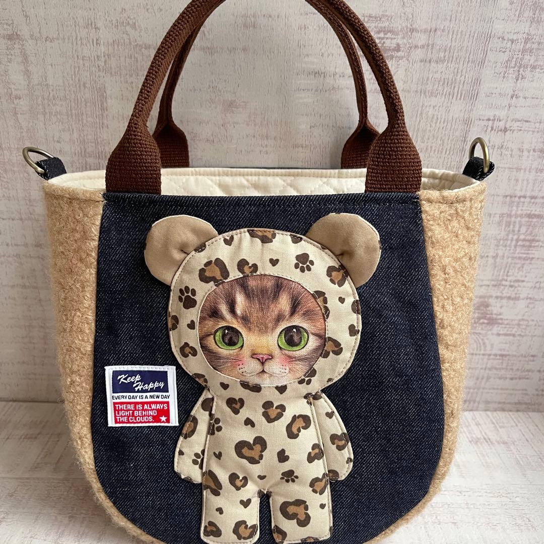 ニ*タ様 ラウンドトートバッグ＊コヤンイサムチョン