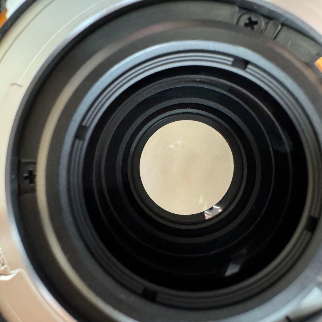 Fujifilm XF 35mm F2 R WR シルバー レンズ