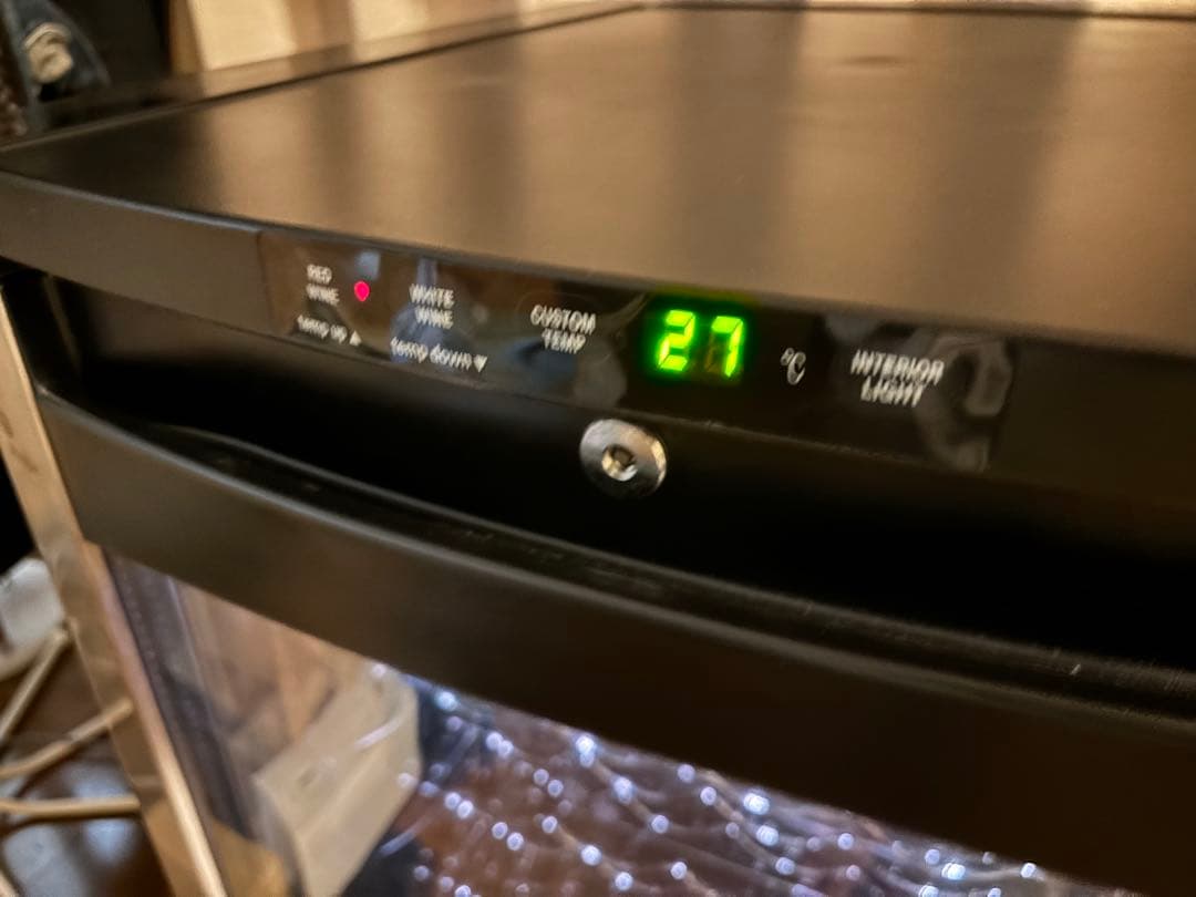 GE（General Electric）　ガラス扉ワインセラー PWJ5FAP