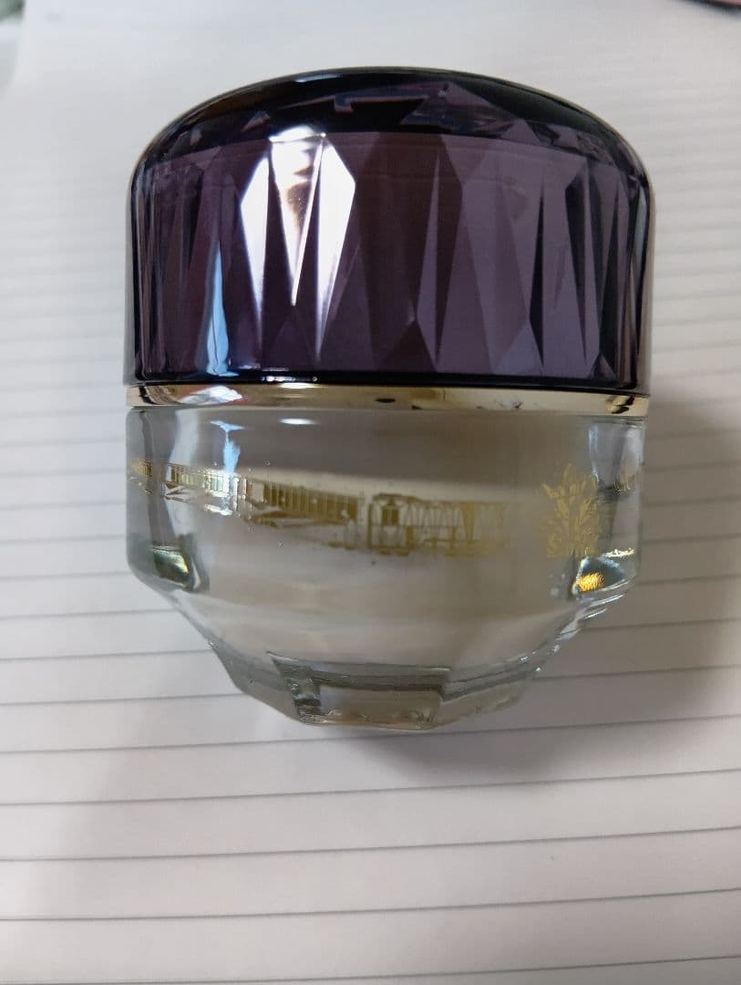 日*4様 クレド•ポー•ボーテ　ル•フォンドゥタンnオークル00ホリデー2025