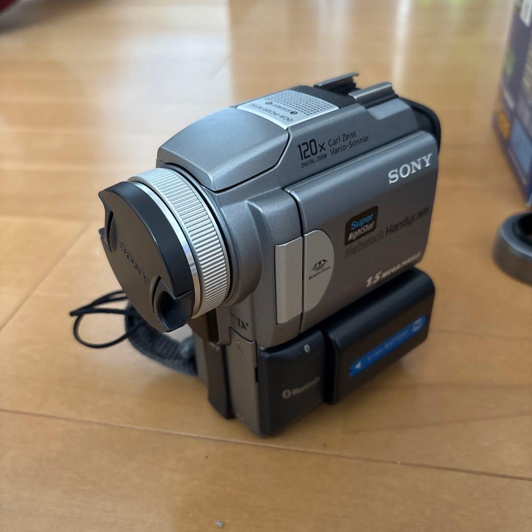 SONY　ビデオカメラminiDV DCR-PC120