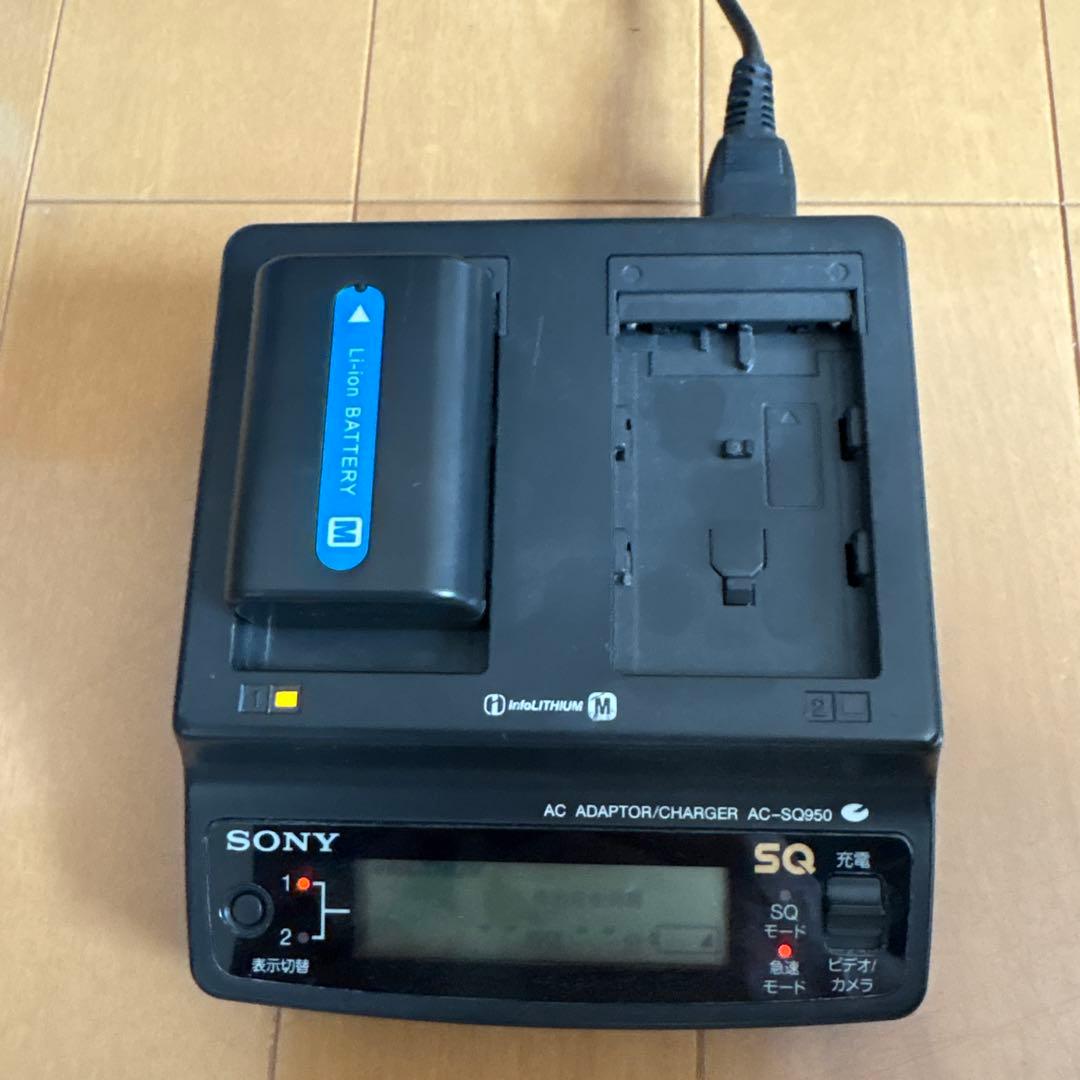 SONY　ビデオカメラminiDV DCR-PC120