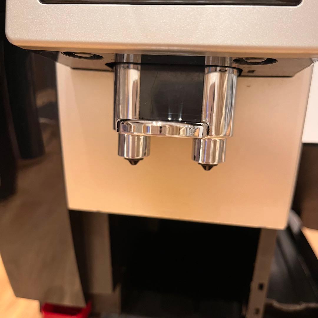 【ジャンク品】デロンギ マグニフィカ 全自動コーヒーマシン ECAM23210B