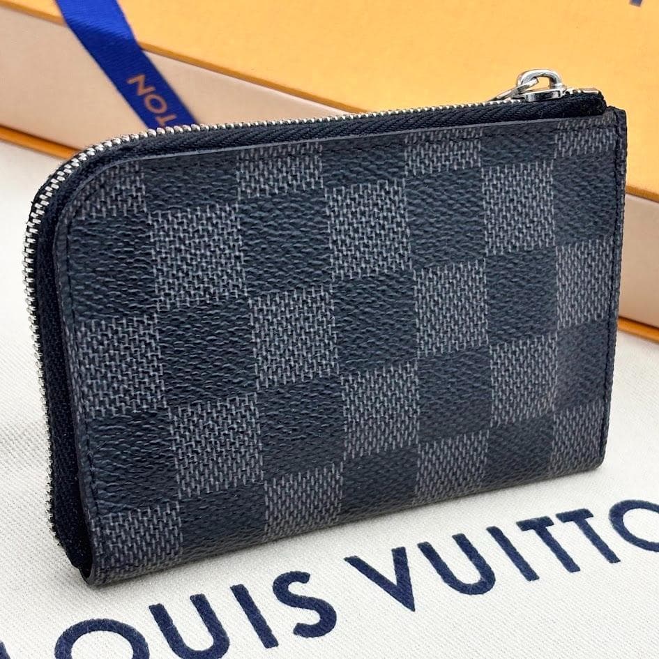 【極美品】ルイヴィトン　ダミエグラフィット　ポルトモネNM　ケース