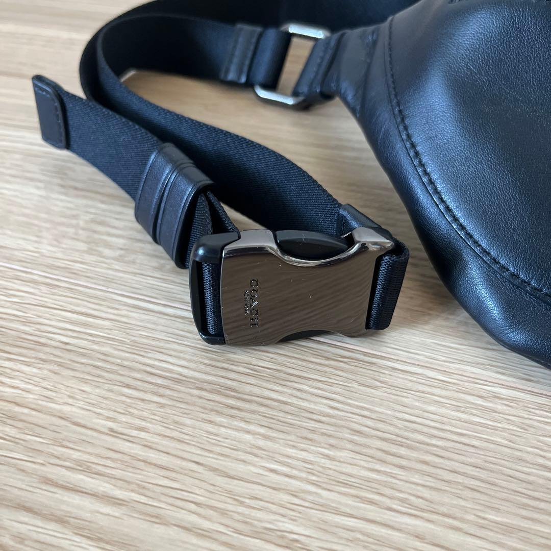 COACH ボディバッグ 黒 レザー