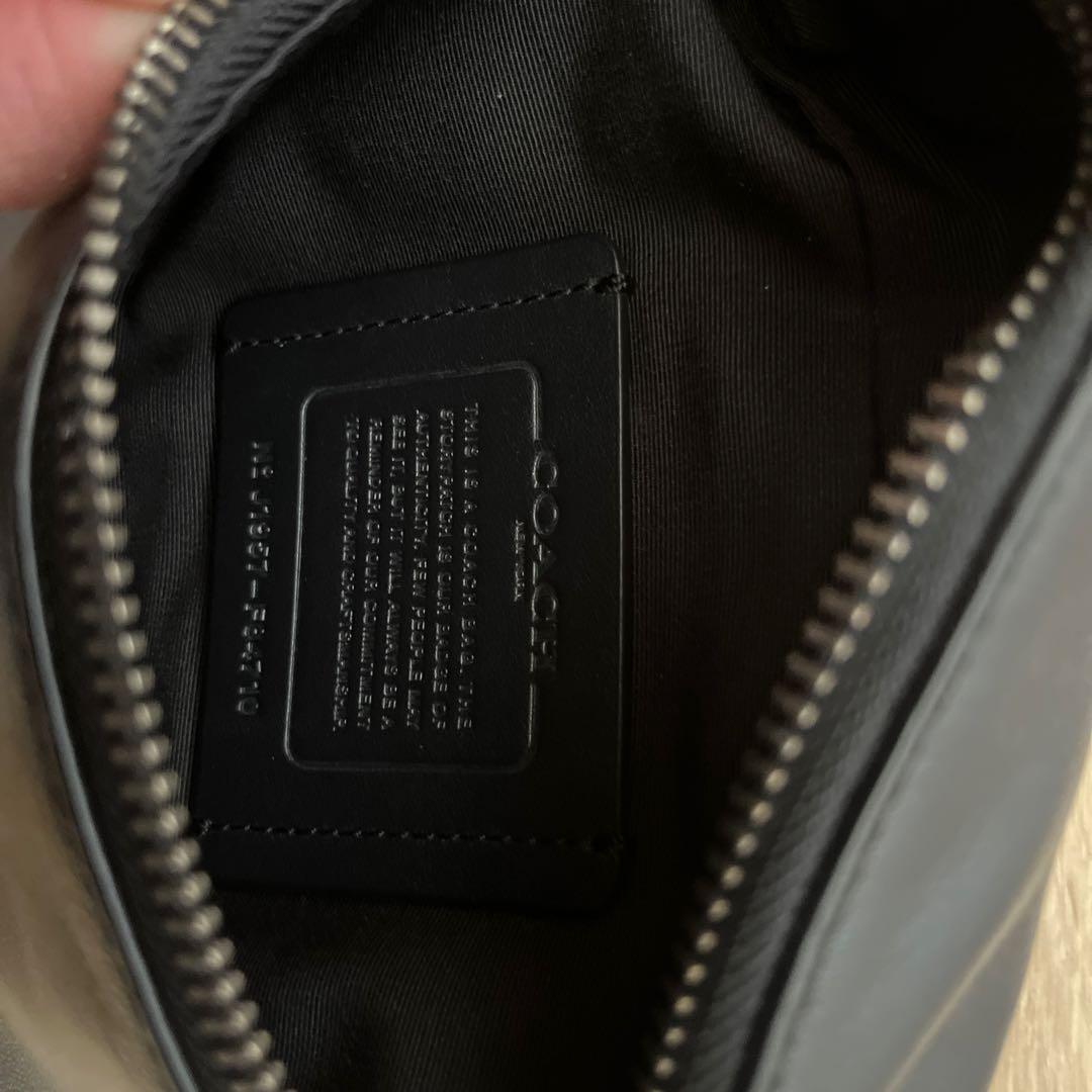 COACH ボディバッグ 黒 レザー