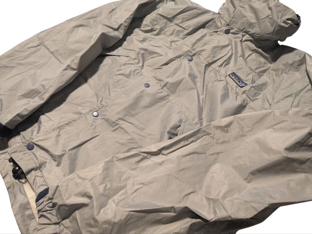 T**様 Patagonia　希少リップストップナイロンジャケット　グレーシルバ