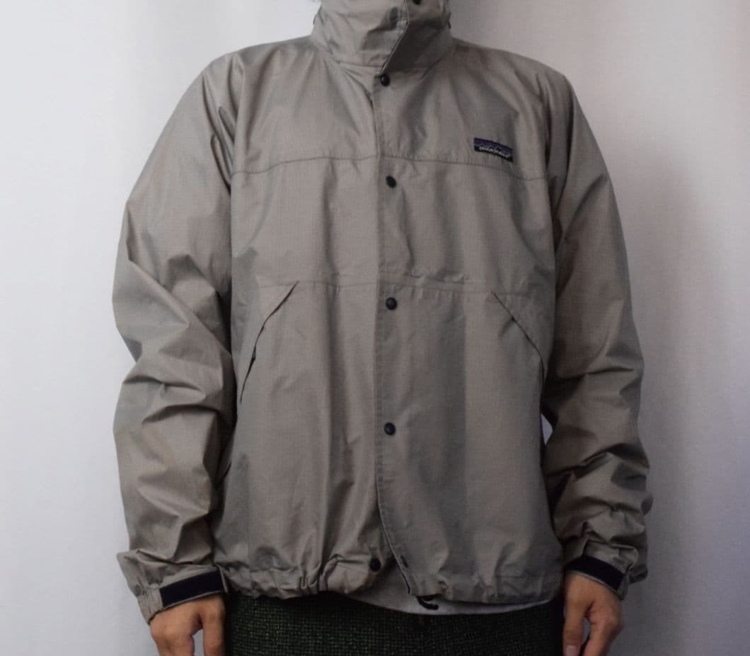 T**様 Patagonia　希少リップストップナイロンジャケット　グレーシルバ
