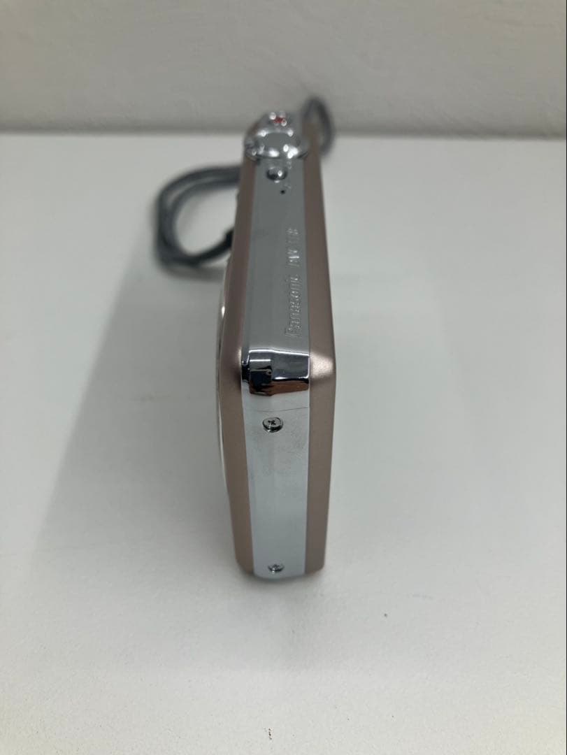 【極美品】Panasonic LUMIX DMC-FH8 ゴールド 動作確認済み