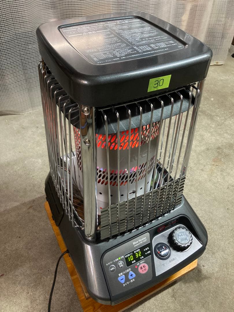 【送料無料！】業務用ストーブ　ダイニチブルーヒーターFM-102F ㉚