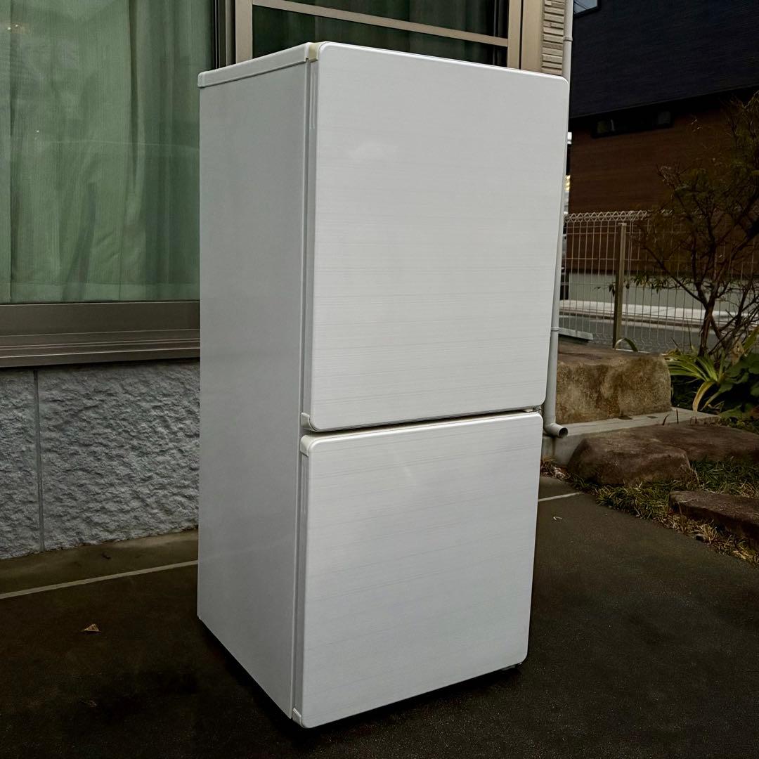 【2016年製】ユーイング ノンフロン冷凍冷蔵庫 UR-F110F