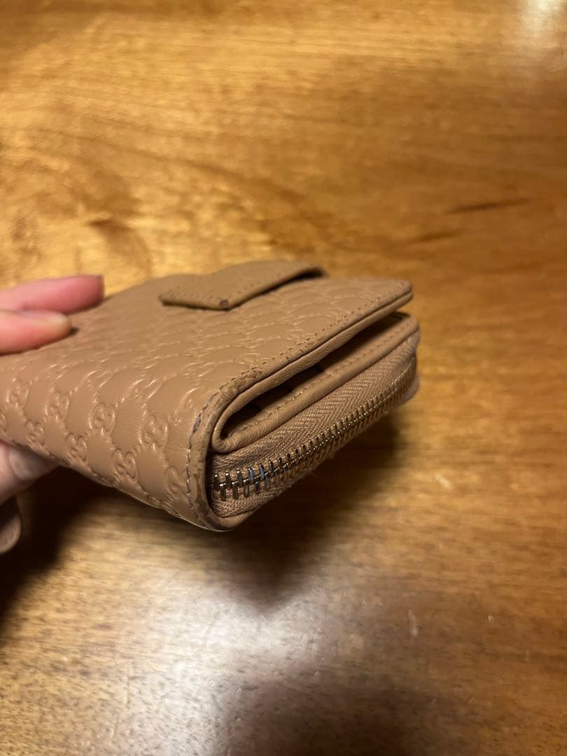 GUCCI 二つ折り財布　グッチシマ