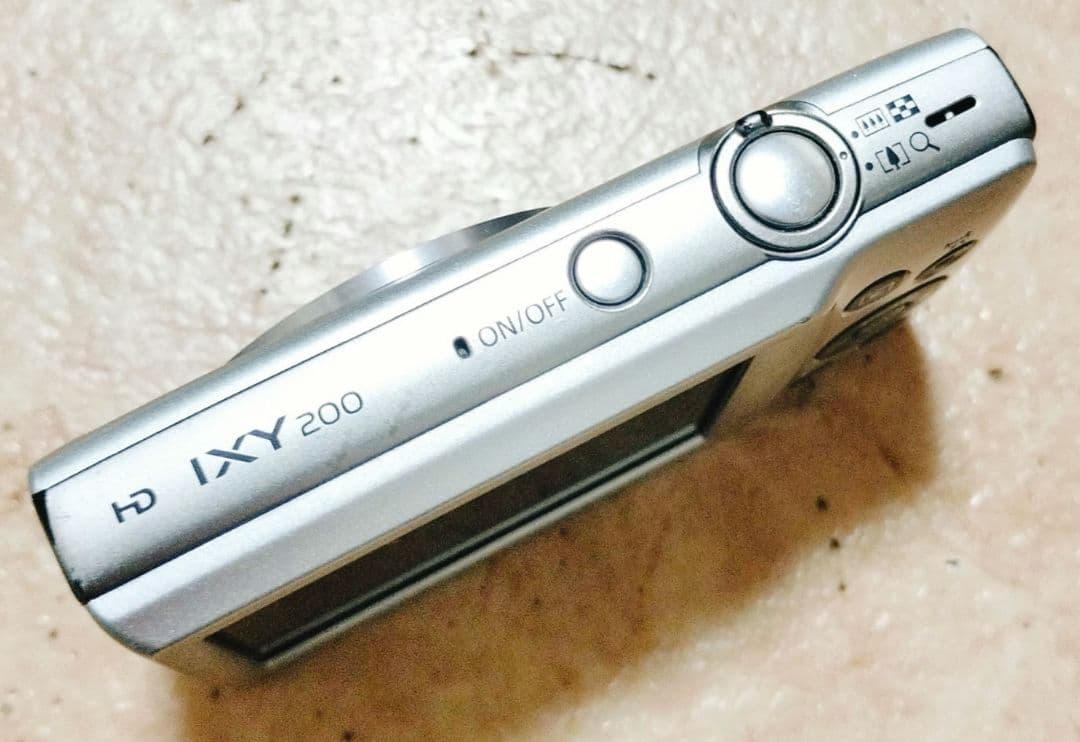 CANON IXY 200　デジタルカメラ　ジャンク