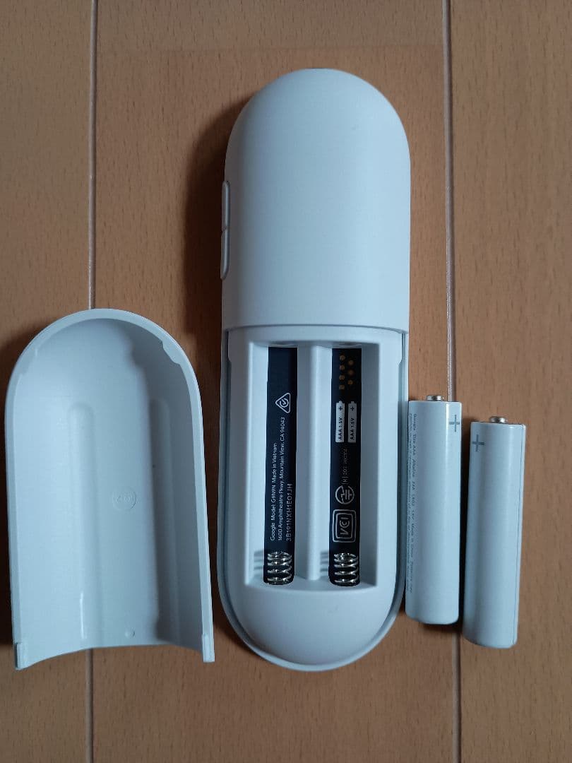 Chromecast with Google TV (HD) 本体とリモコン