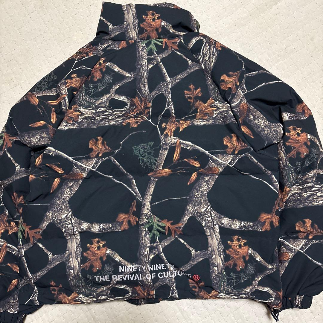 9090ブラックリアルツリーカモフラージュ柄ダウンジャケット