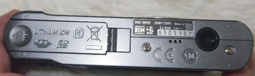 デジタルカメラ SONY CyberShot DSC-W810