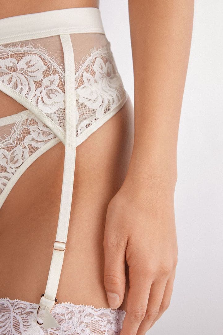 【専用】ガーターベルト ブラ75D The Simplest Pleasures