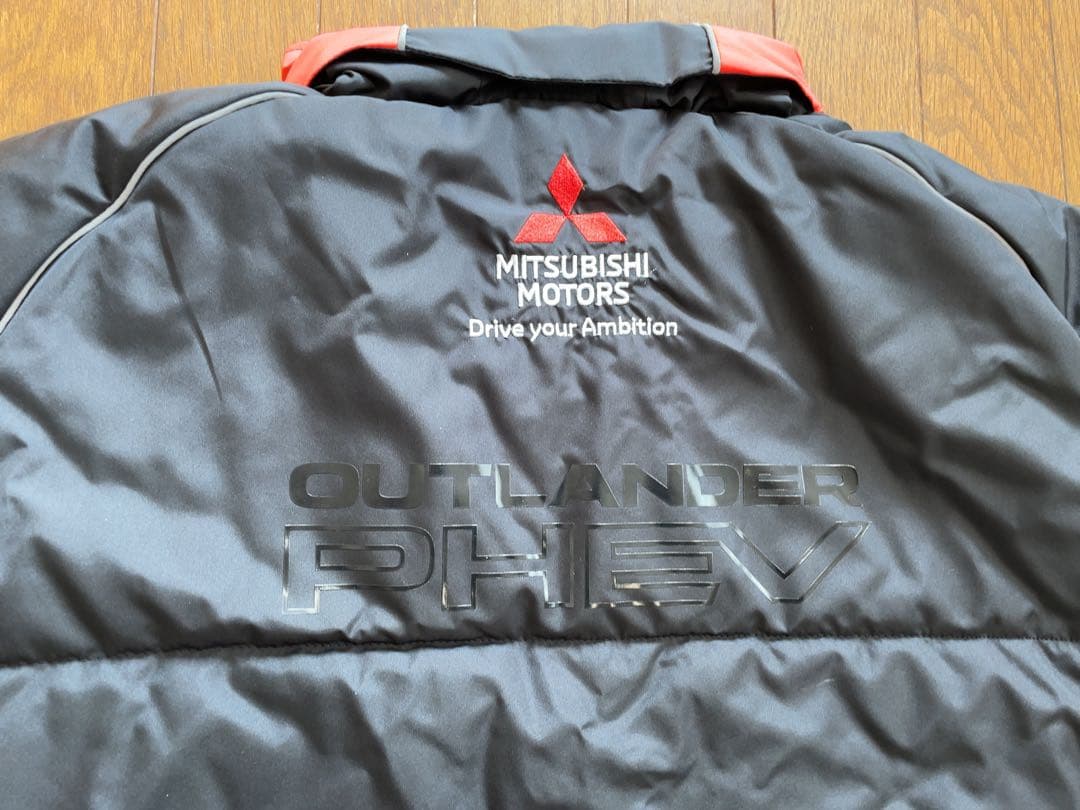 三菱Outlander PHEV 中綿ジャケットスタッフ用超希少の3L