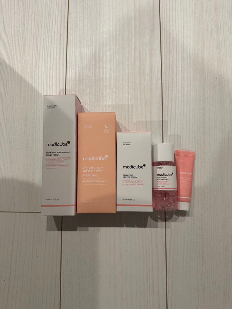 medicube 美顔器 ホワイト