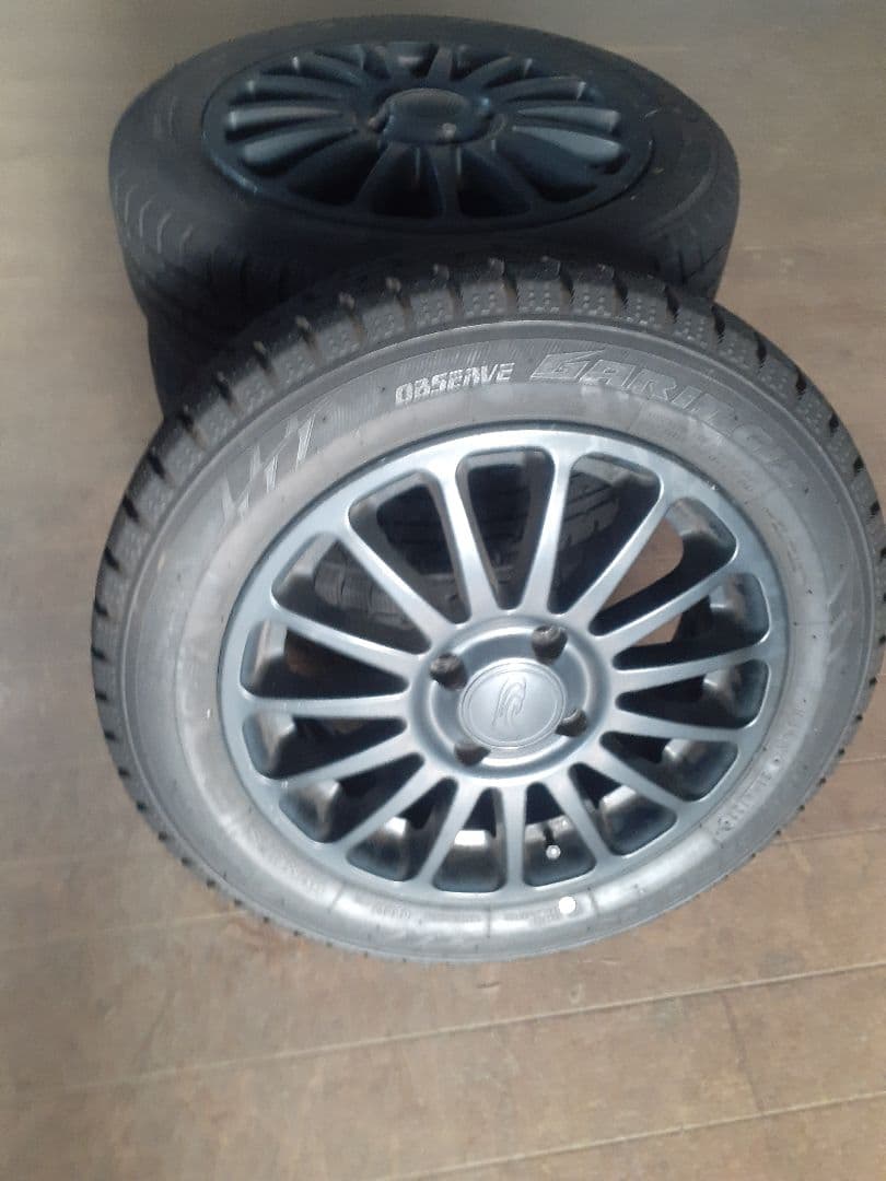 トーヨー14インチスタッドレス　走行千キロ未満 　　ホイール付き４本セット