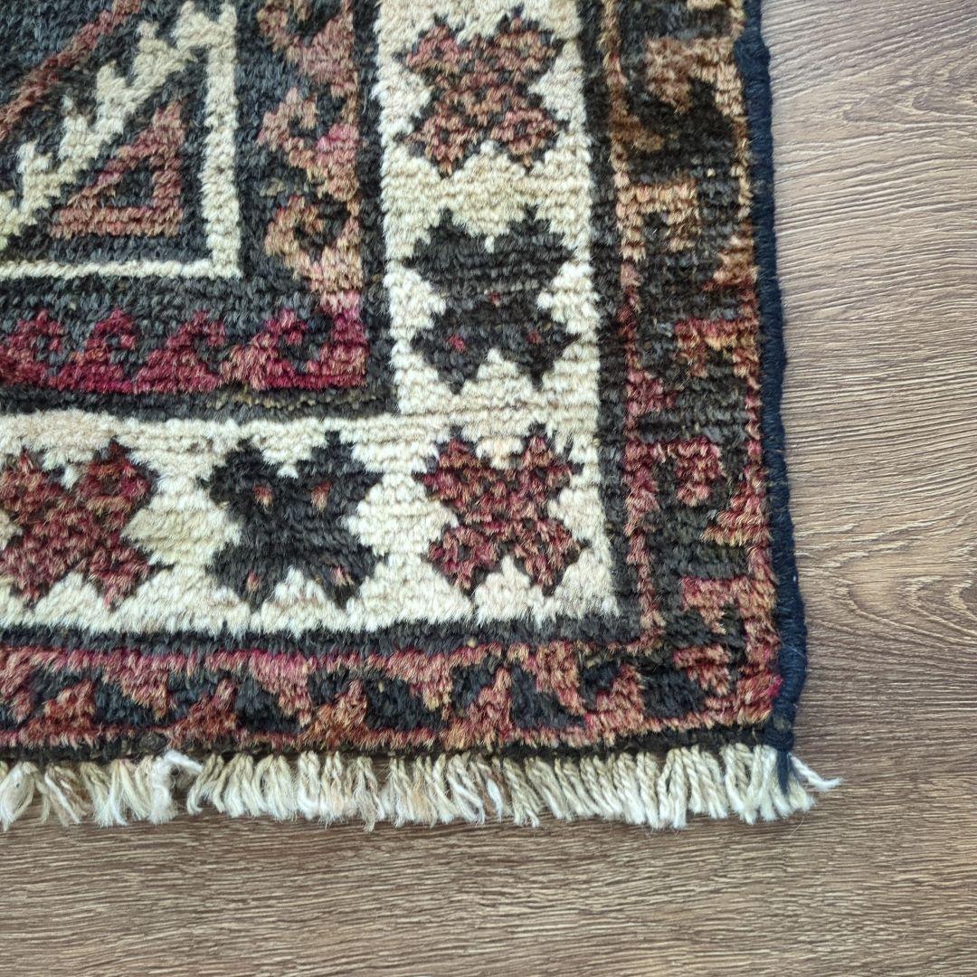 トライバルラグ　バルーチ　ヴィンテージラグ　手織り絨毯　アフガニスタン