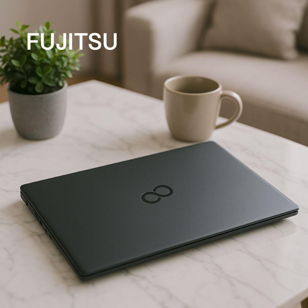 美品/2022年 FUJITSU UH75/F3 i7 16GB 512GB 黒