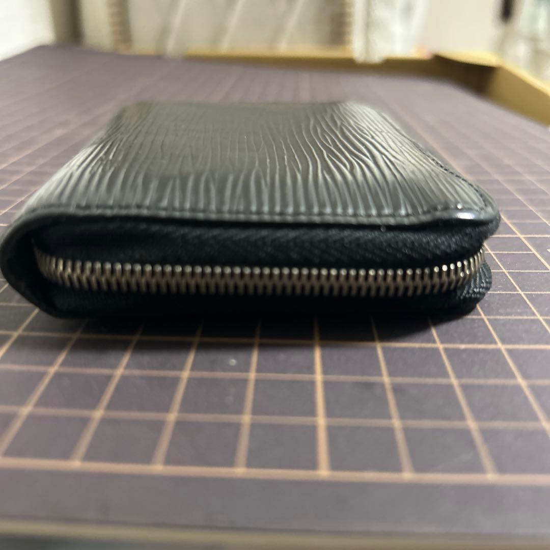 ごんぞう　ルイヴィトン　ジッピーパース エピ 中古品　正規店購入