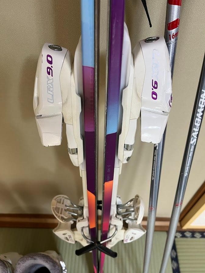 ヘッドスキー板とノルディカスキー靴・ストックのセット