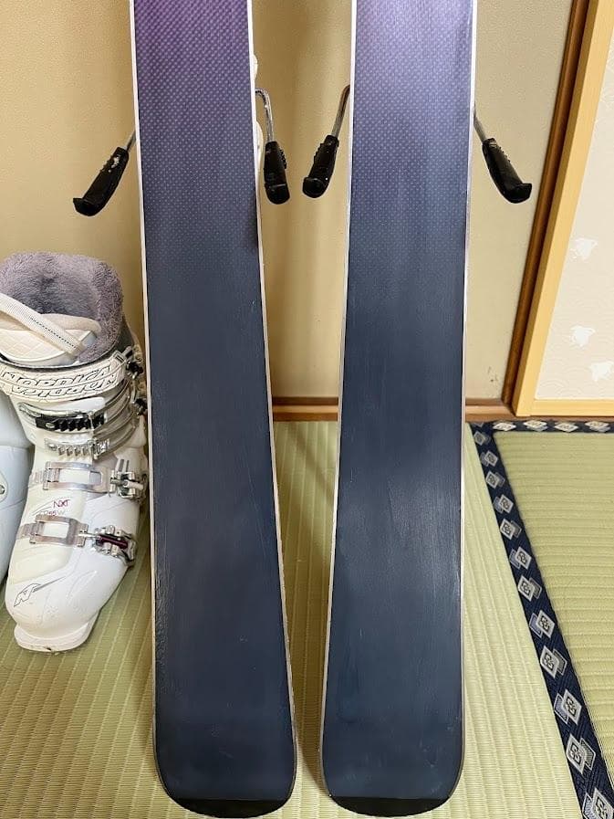 ヘッドスキー板とノルディカスキー靴・ストックのセット