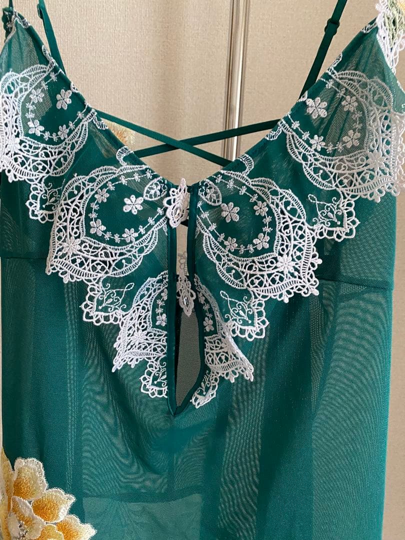 サルート 68G 夕陽の余韻に抱かれて キャミソール Mと ショーツL 新品