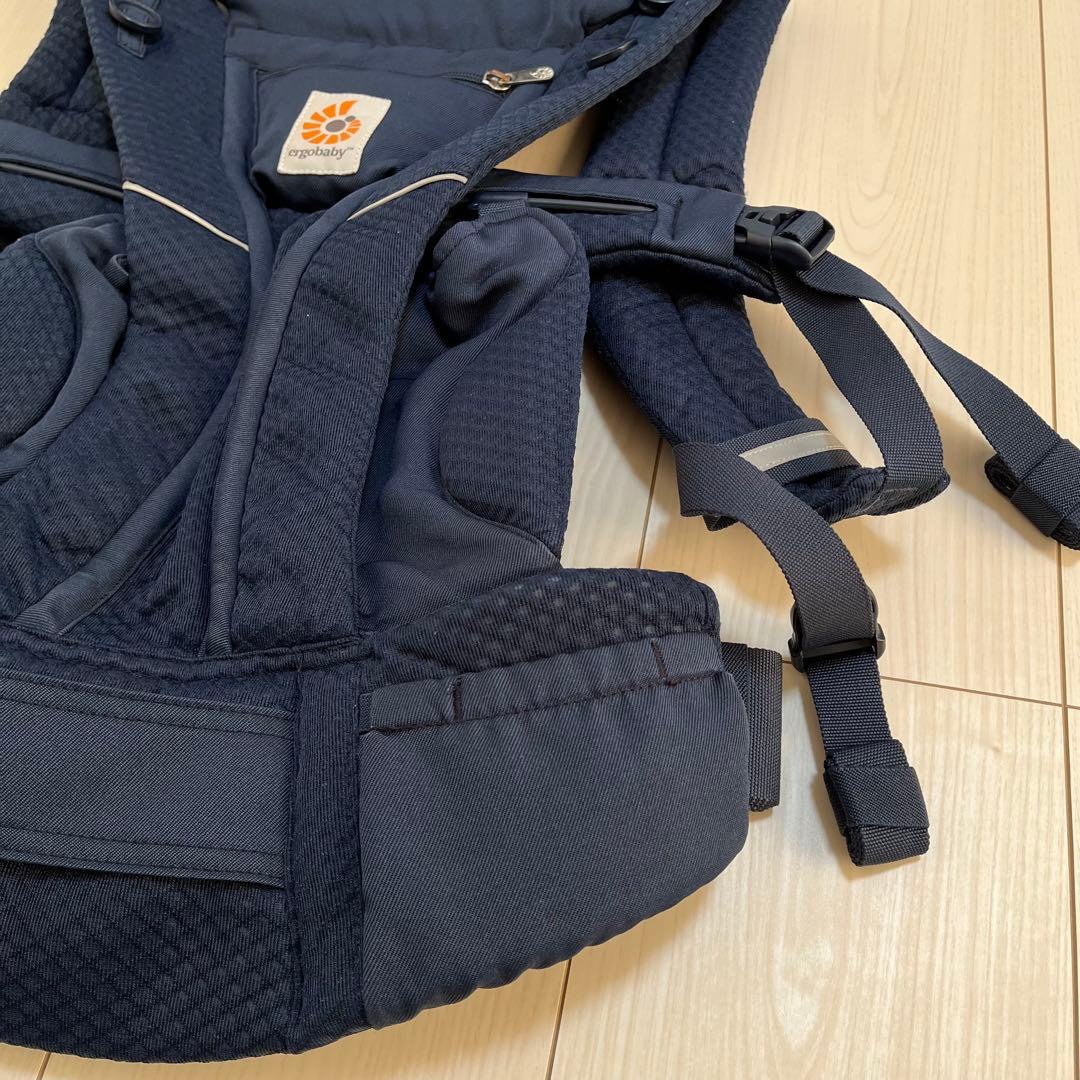 【値下げ】ergobaby OMNI Breeze 抱っこ紐 ネイビー
