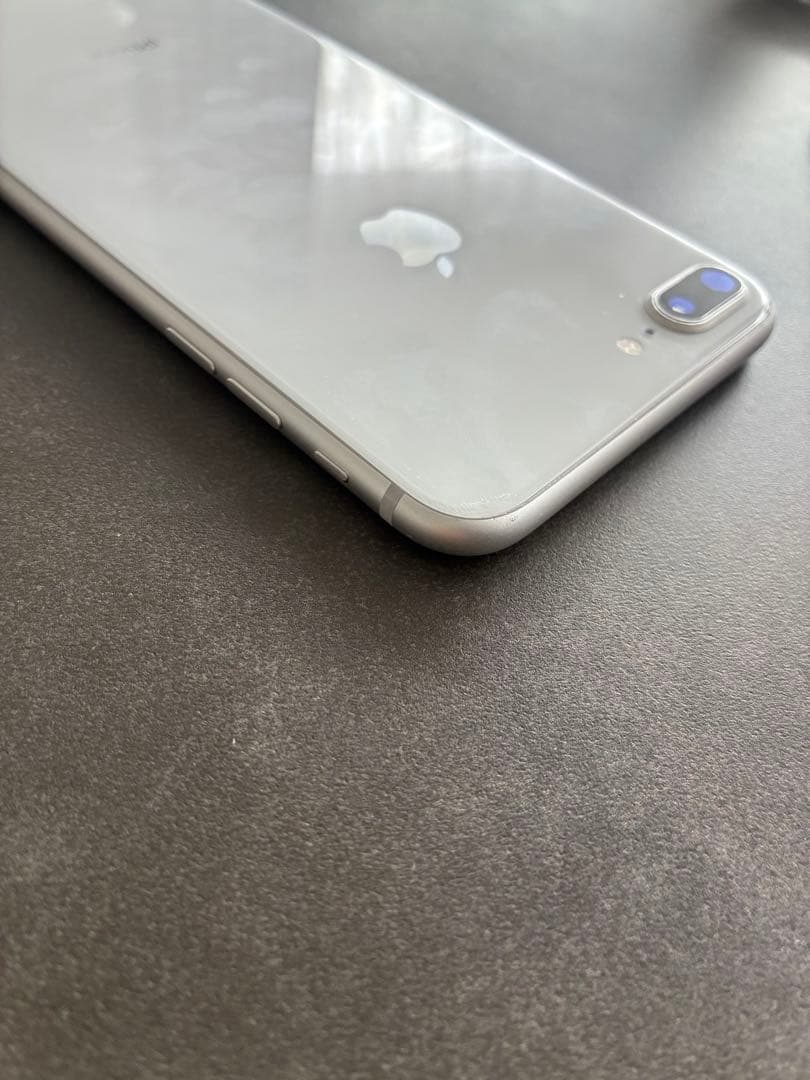 スマートフォン本体 Apple iPhone 8 Plus 64GB