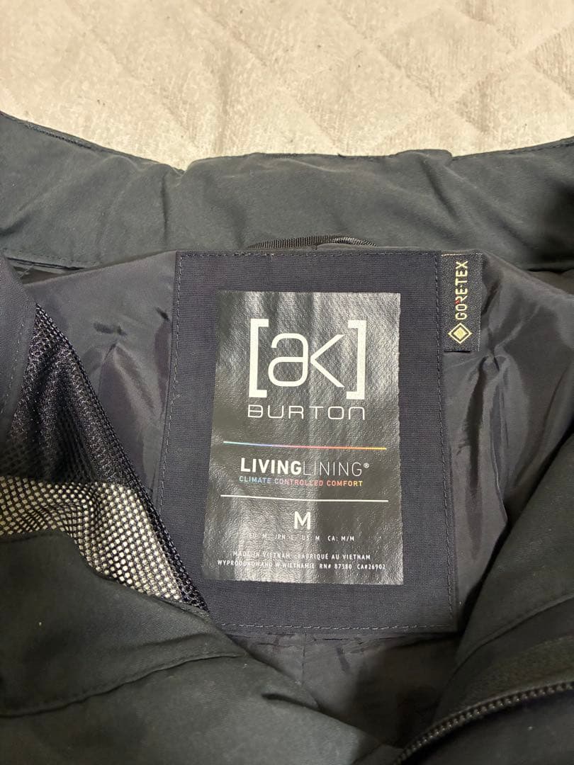 BURTON ak GORE-TEX サイクリック　黒　Mサイズ　訳あり