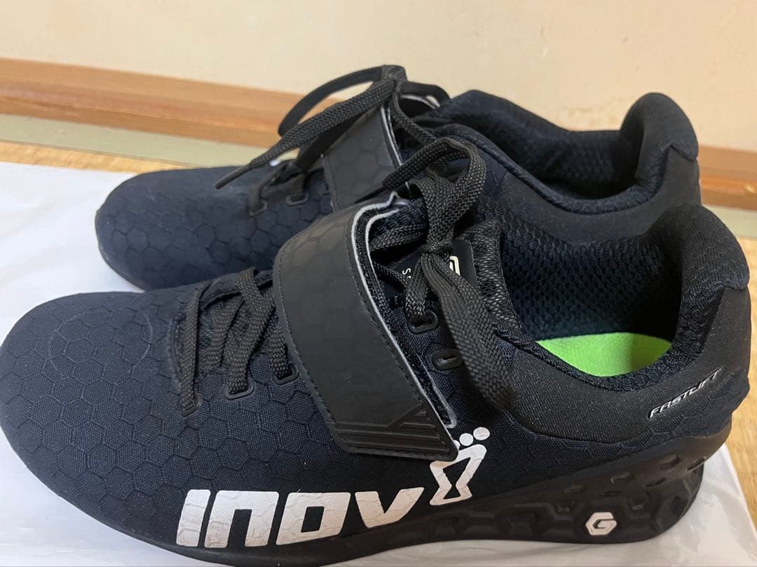 INOV トレーニングシューズ グラフェン 黒 27cm