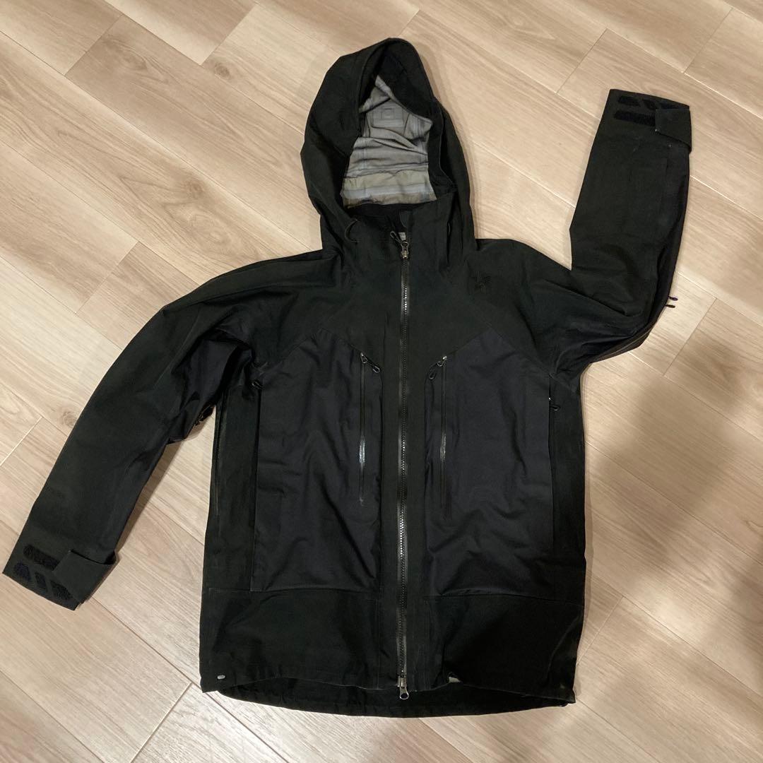 GOLDWIN GORE-TEX 3L Jacket（メンズSサイズ黒）