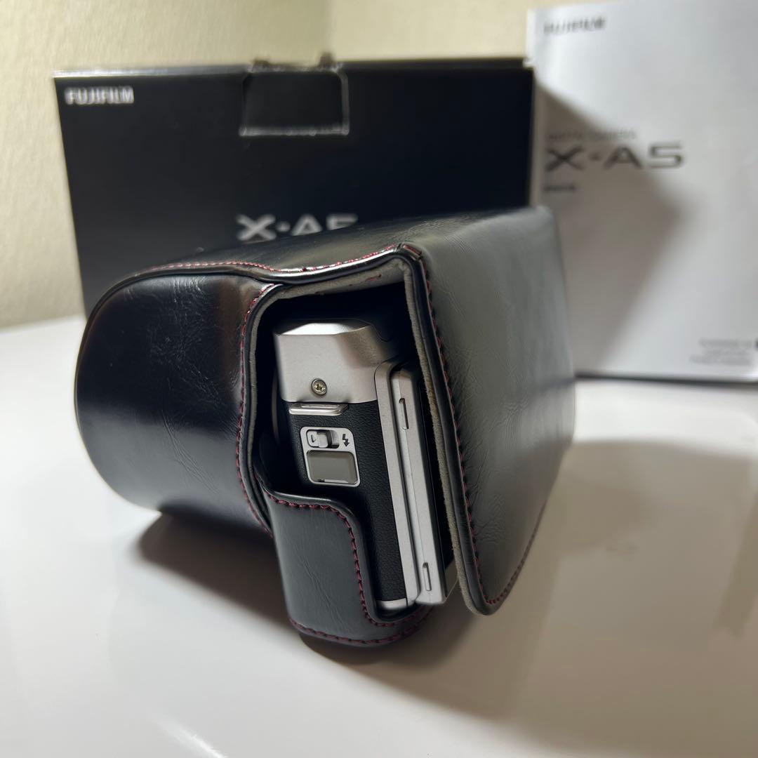 FUJIFILM X-A5 ミラーレス一眼カメラ 動作確認済