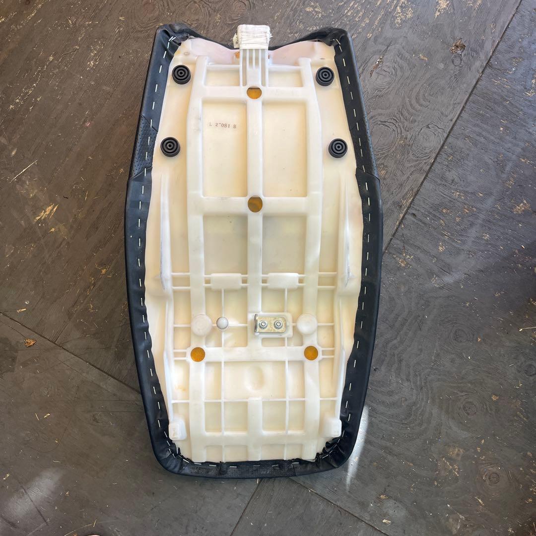 XJR1300 ノーマルシート YAMAHA