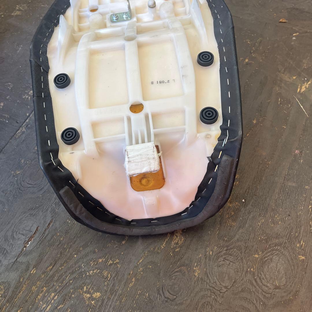 XJR1300 ノーマルシート YAMAHA