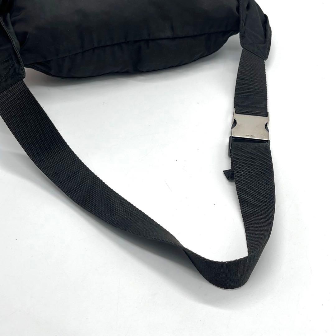 プラダ　PRADA ボディバッグ　ナイロン　ポコノ　テスート　25032606