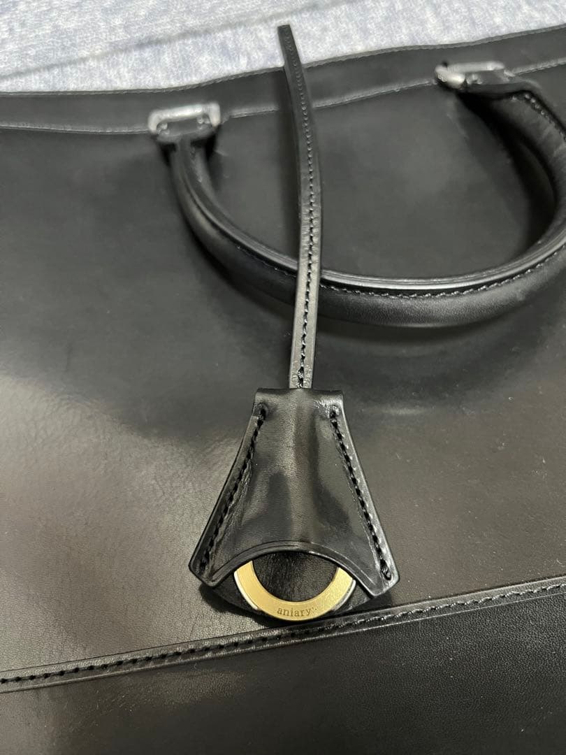 【肉や】aniary アニアリ　ビジネスバッグ　ブリーフケース