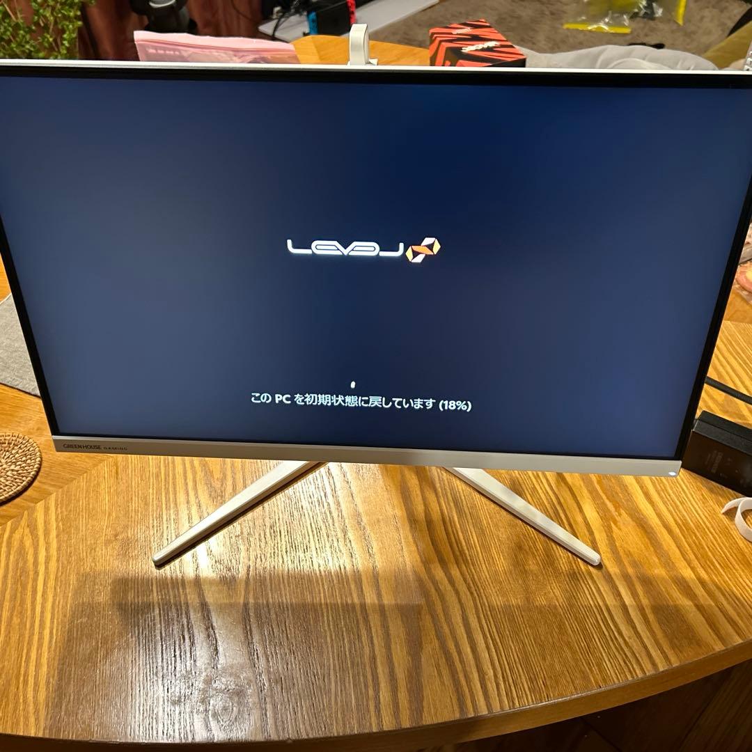 ゲーミングモニター ホワイト144Hz GH-ELCG238A
