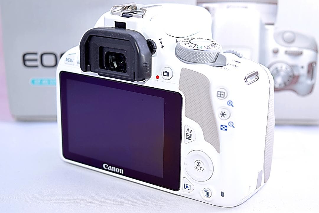 美品 Canon kiss x7☆希少ホワイト☆スマホに転送☆高性能レンズ！