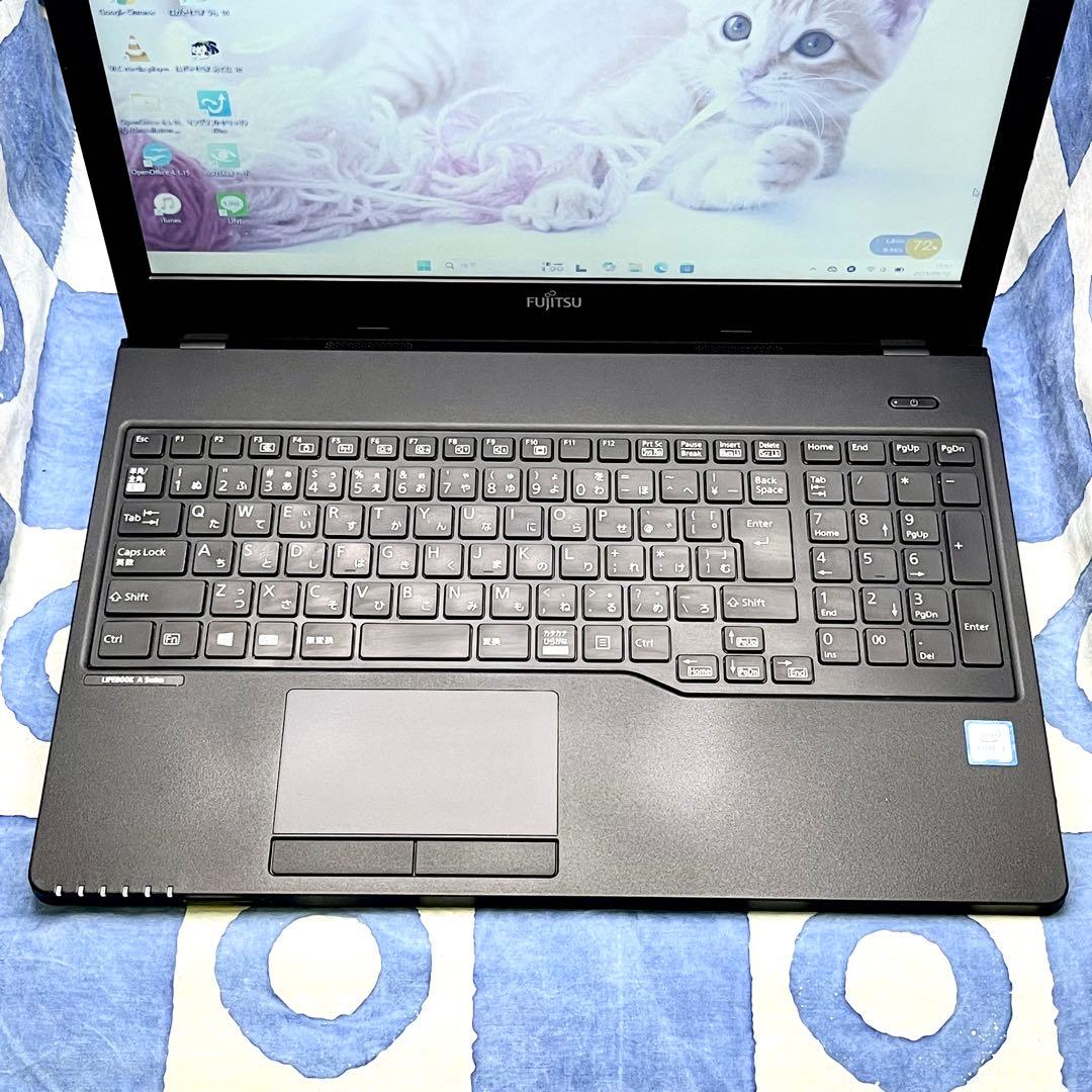 第8世代♡大容量HDD1TB☆マットな黒ノートPC♪カメラ付！Windows11