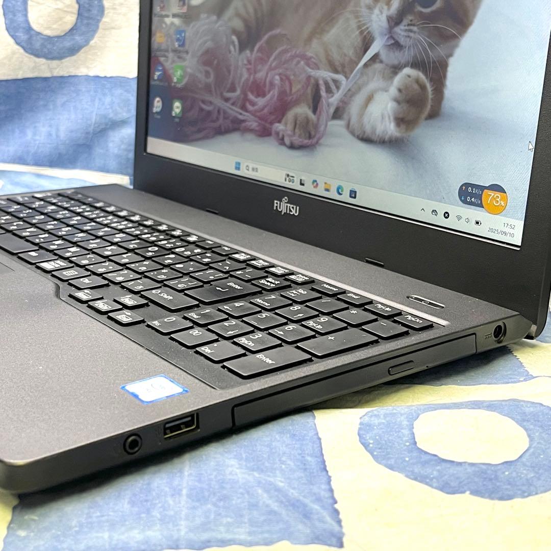 第8世代♡大容量HDD1TB☆マットな黒ノートPC♪カメラ付！Windows11