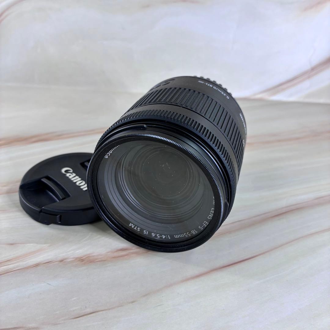 Canon　キャノン　EOS Kiss X10　レンズ付き 美品