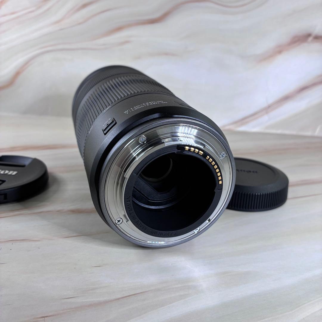 Canon　キャノン　EOS Kiss X10　レンズ付き 美品