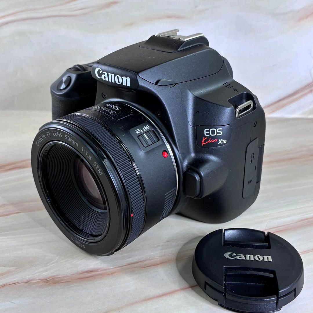 Canon　キャノン　EOS Kiss X10　レンズ付き 美品