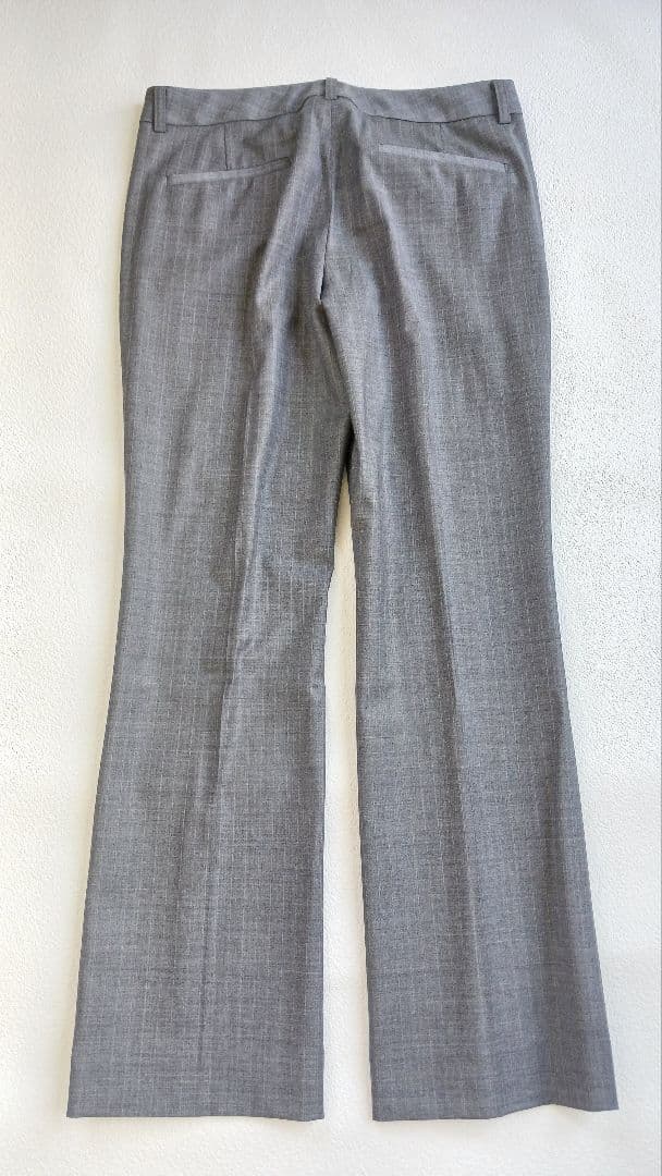 極美品♬セオリーリュクス　パンツスーツ　グレー　小さいサイズ34～36　ビジネス